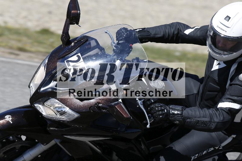 /06 08.04.2026 Cornu Master School ADR/Gruppe blau/24